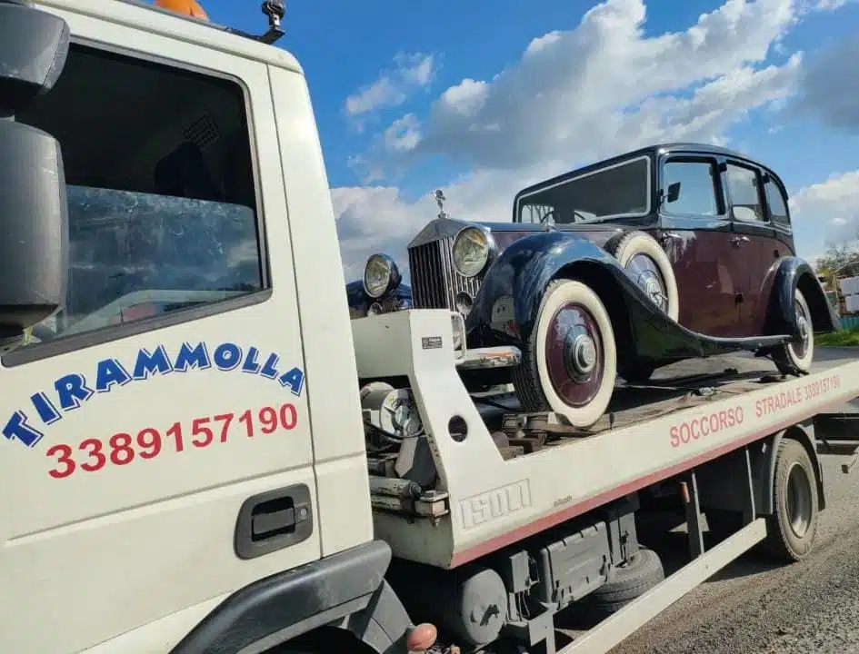 Carroattrezzi a Roma 24/7 con Arrivo Rapido | Tirammolla